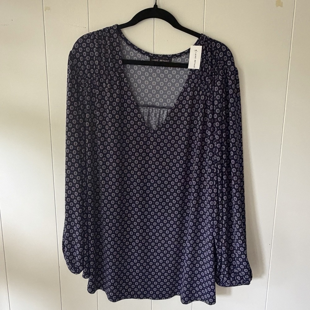 Lane Bryant NWT Women's 26/28 Navy Floral V-Neck Long Sleeve Peasant Blouse